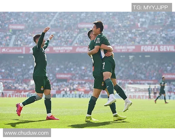 西班牙人西甲联赛：西班牙人足球俱乐部在西甲联赛中的表现与历程